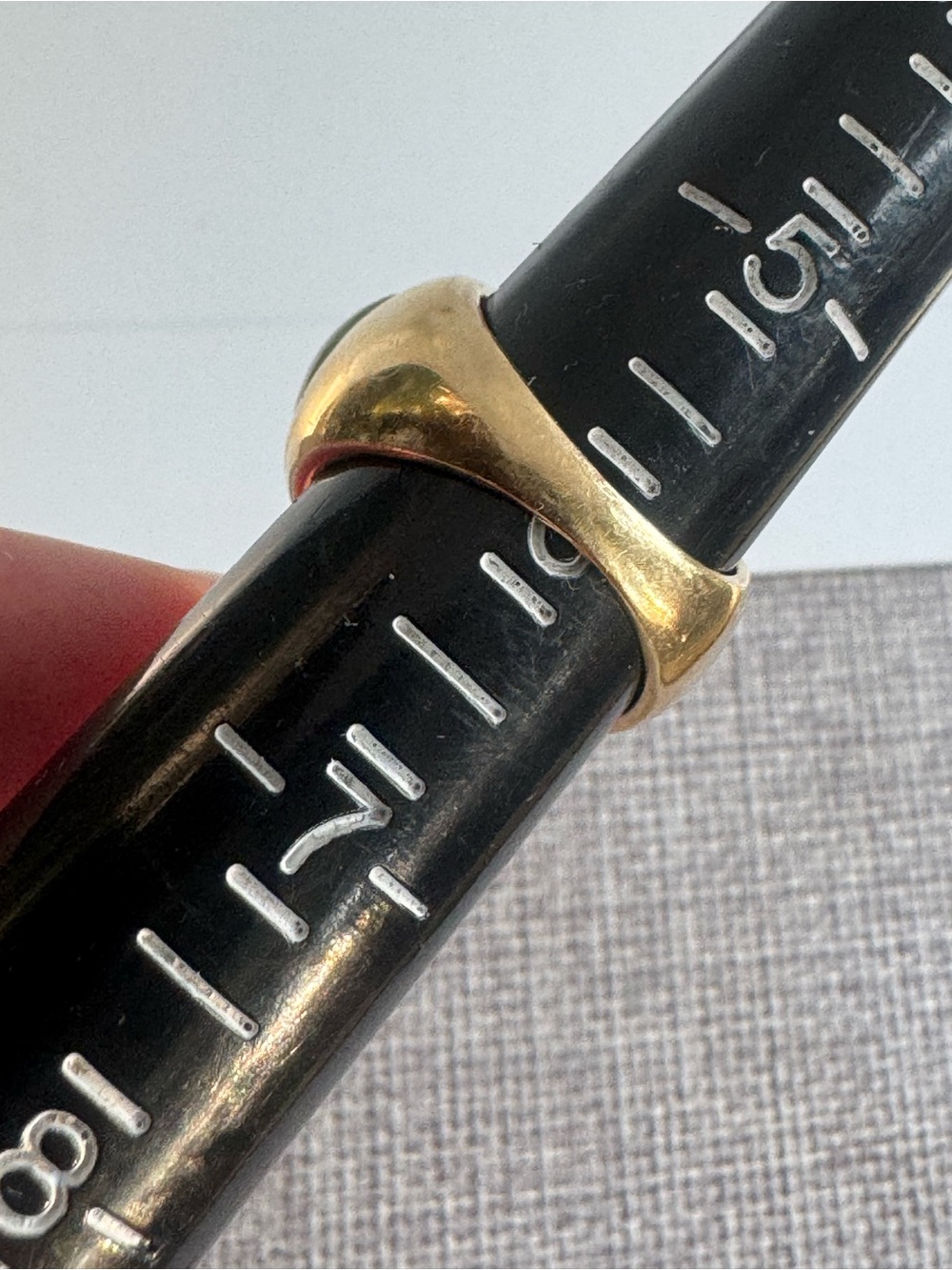 14K gold and jade massive dome ring - Picture 5 of 15
